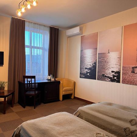 Hotel Vilhelmine Liepāja Extérieur photo