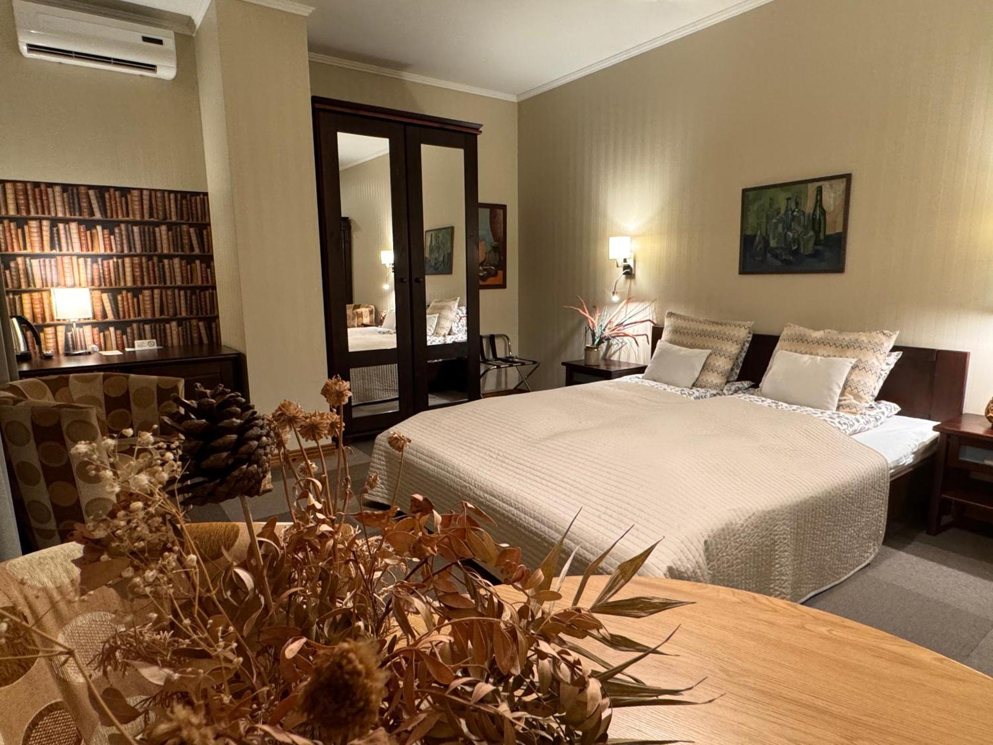 Hotel Vilhelmine Liepāja Extérieur photo