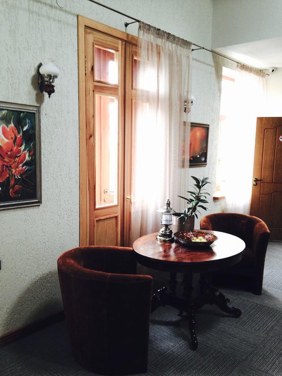 Hotel Vilhelmine Liepāja Extérieur photo