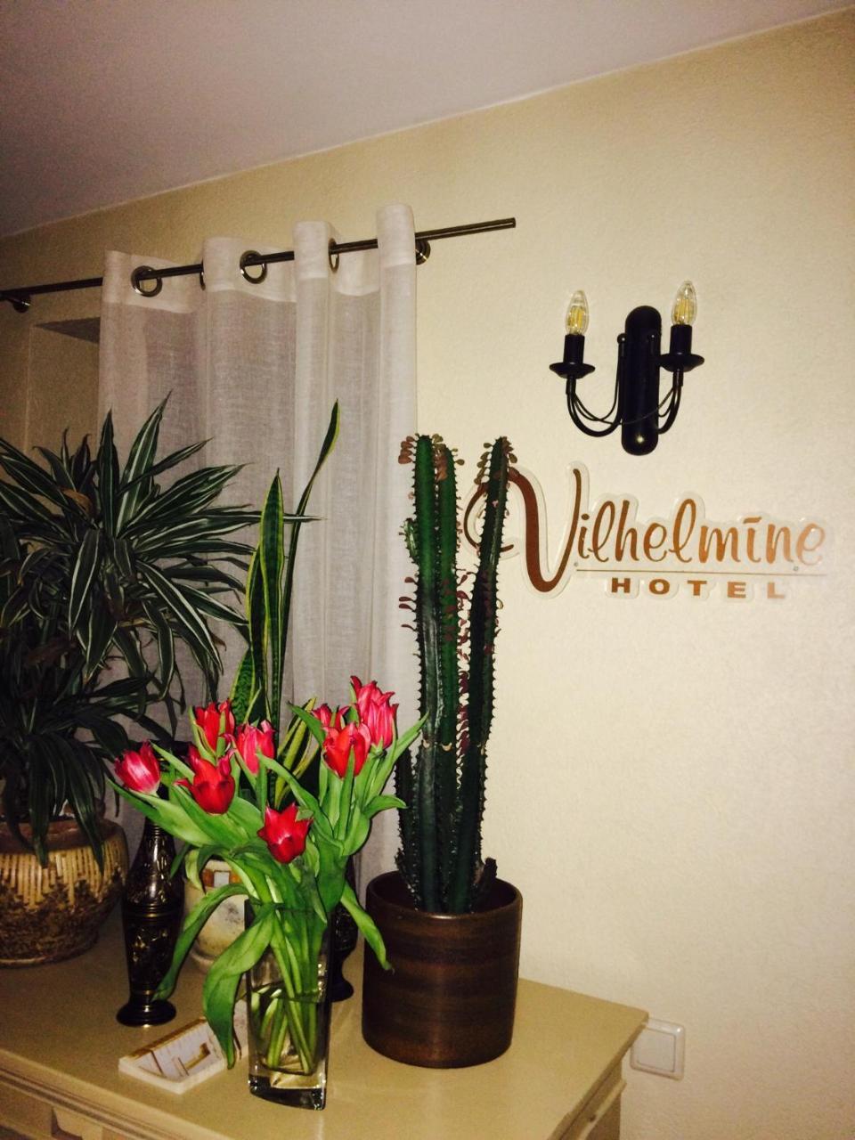 Hotel Vilhelmine Liepāja Extérieur photo
