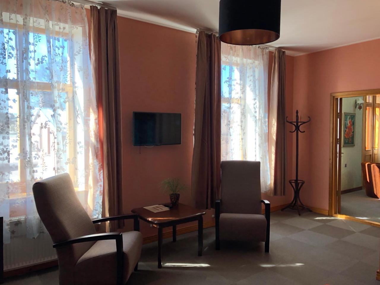 Hotel Vilhelmine Liepāja Extérieur photo